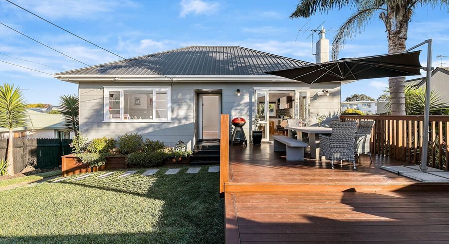  at 34 Nile Road, Milford, Auckland