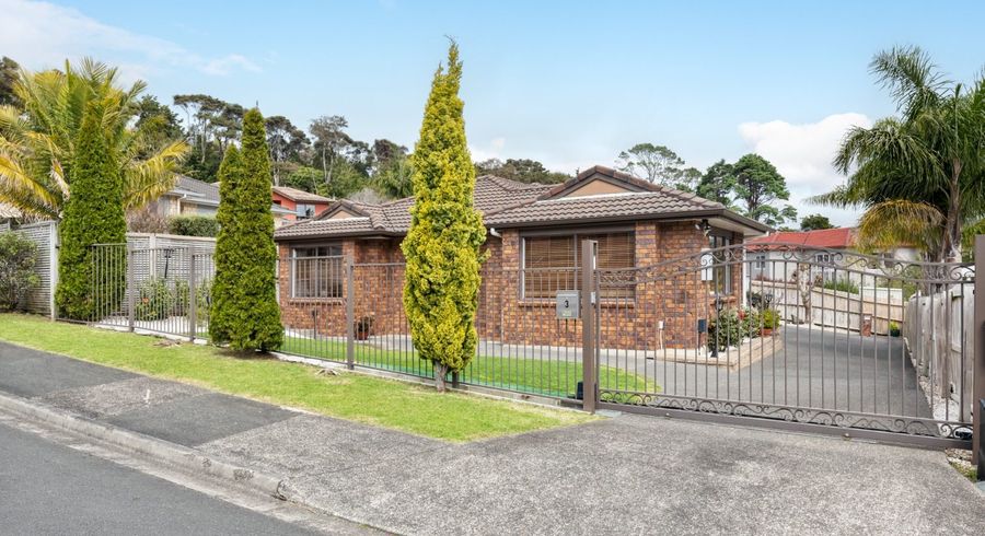  at 3 Hornsey Avenue, Henderson, Waitakere City, Auckland