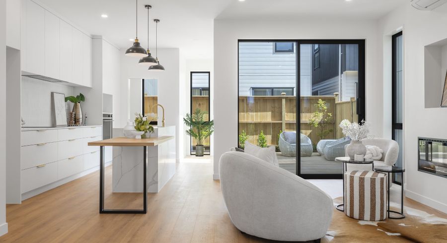  at 102E Te Oneroa Way, Long Bay, North Shore City, Auckland