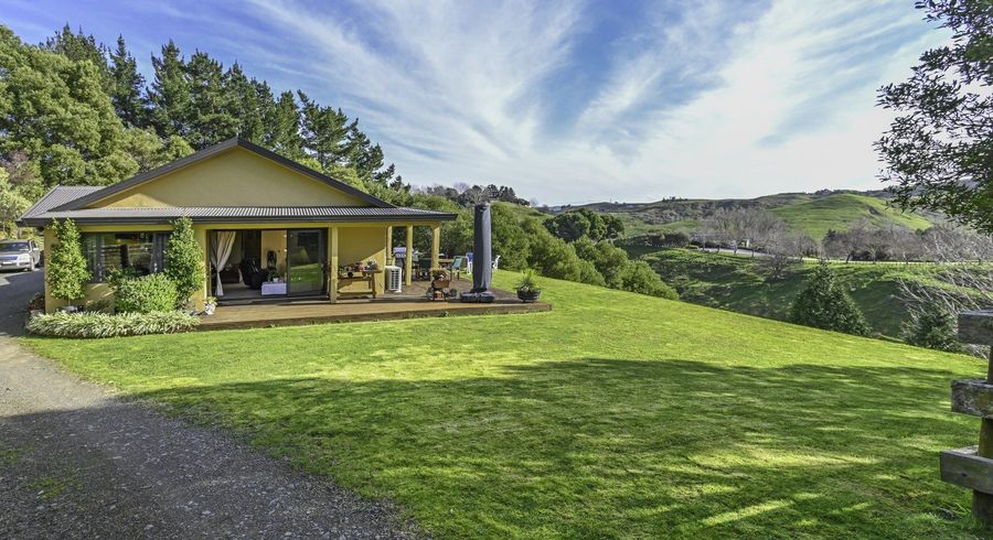  at 121 Ballantyne Road, Poraiti, Napier