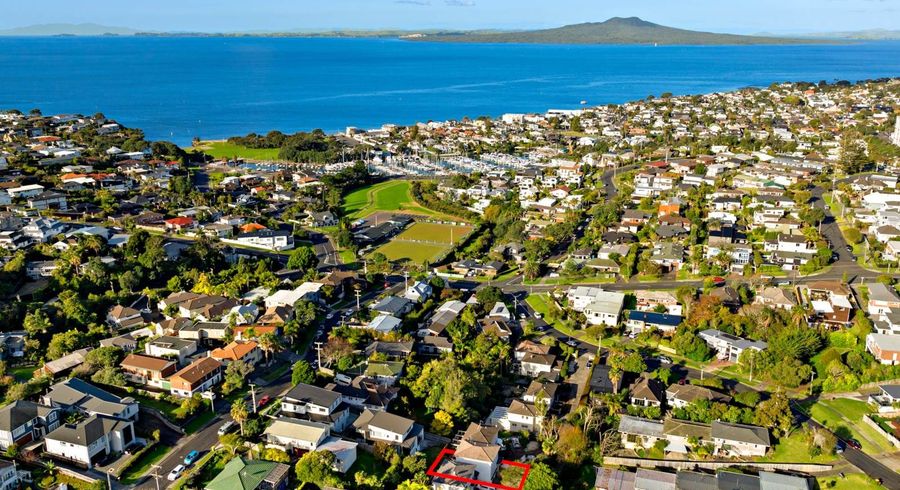  at 2/26A Penning Road, Castor Bay, North Shore City, Auckland