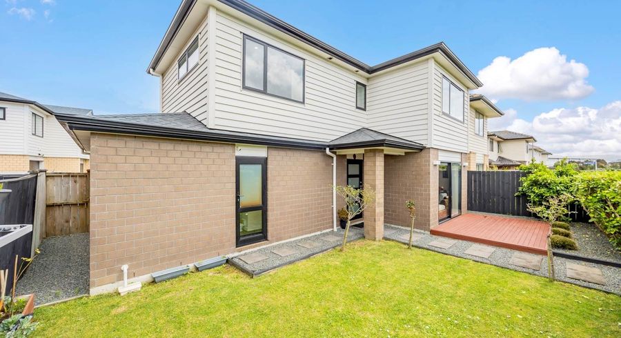  at 6 Nga Waka Place, Mangere, Auckland