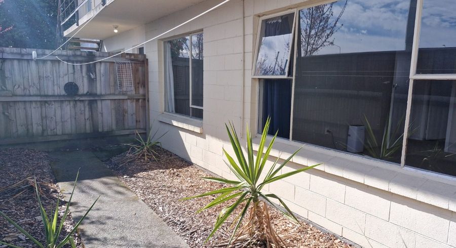  at 2/246 Stanmore Road, Richmond, Christchurch City, Canterbury