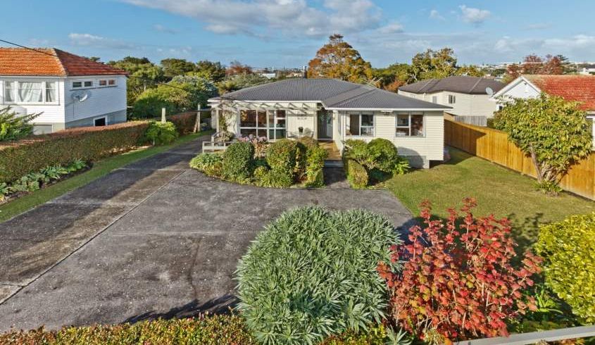  at 65 Pupuke Road, Birkenhead, North Shore City, Auckland