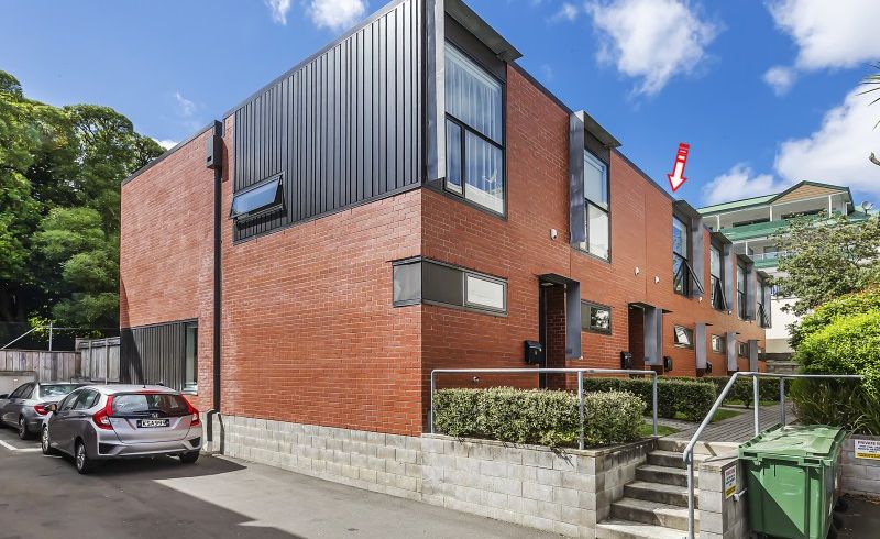  at 8/21 Rugby Street, Mount Cook, Wellington