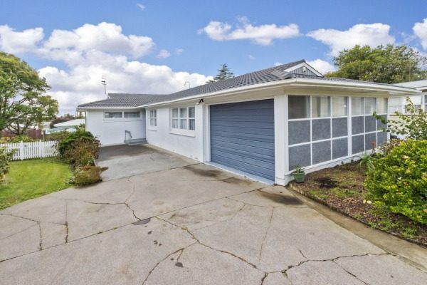  at 13 Paulange Pl, Pakuranga Heights, Manukau City, Auckland