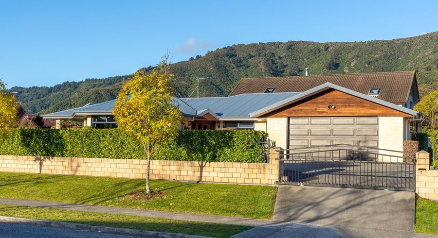  at 6 Admiralty Place, Waikawa, Picton