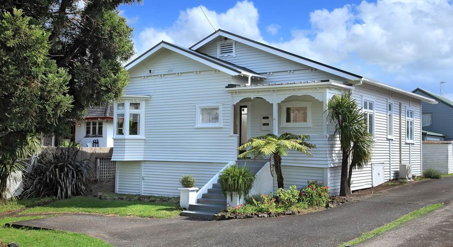  at 12 Lunn Avenue, Mount Wellington, Auckland