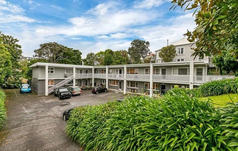  at 4/35 Turakina Street, Grey Lynn, Auckland City, Auckland