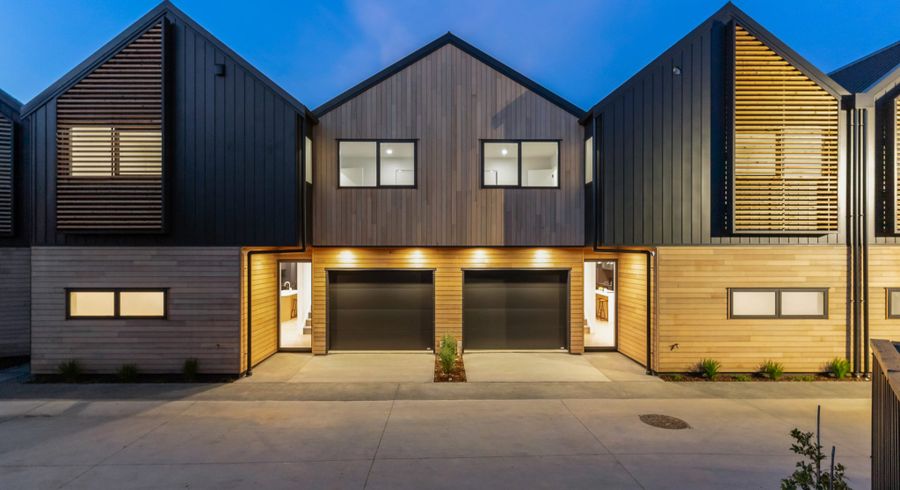  at 8/51 Taipari Road, Te Atatu Peninsula, Waitakere City, Auckland