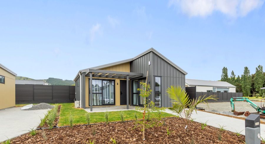  at 27b Ferndale Road, Kawakawa Bay, Manukau City, Auckland