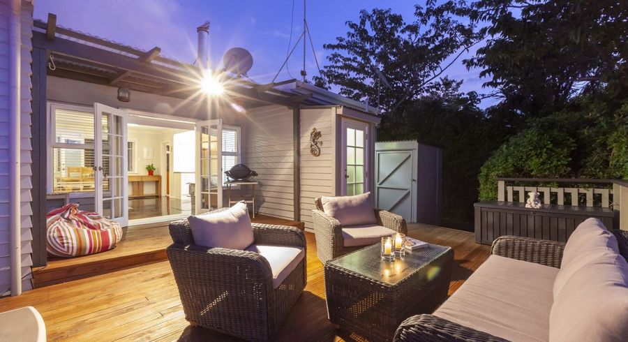  at 30 Dale Road, Raumati South, Paraparaumu