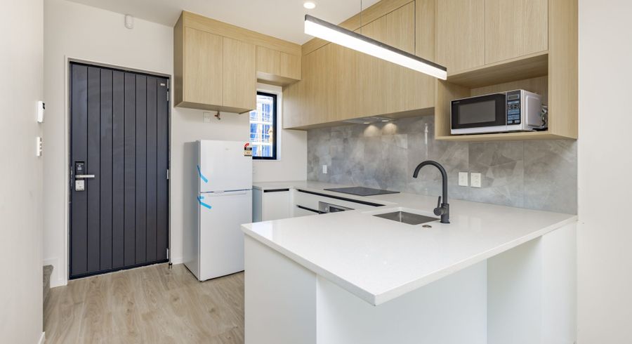  at 21 Rana Road, Flat Bush, Auckland