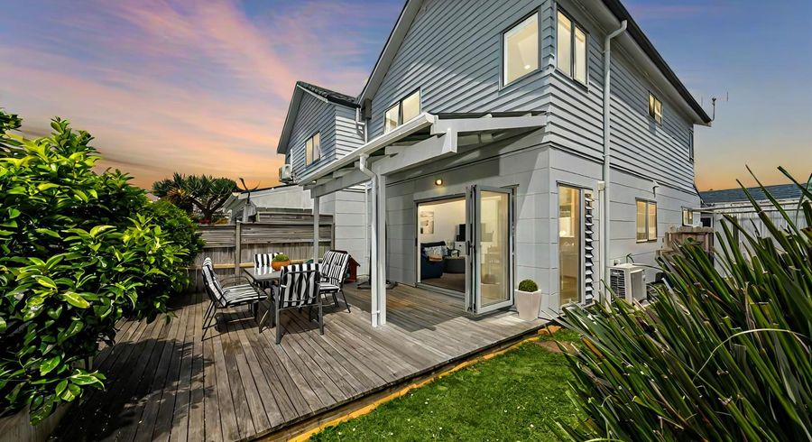  at 5/103 Swanson Road, Henderson, Auckland