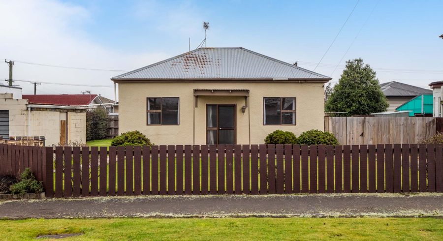  at 22 Queen Street, Brighton, Dunedin