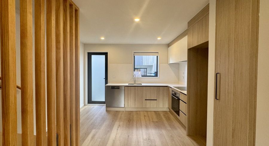  at 1/506 Glenfield Road, Bayview, North Shore City, Auckland