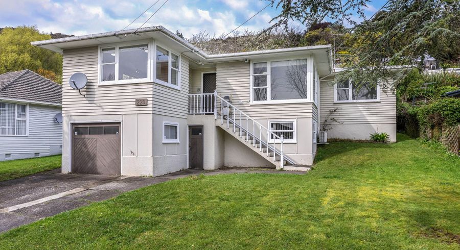  at 220 Waddington Drive, Naenae, Lower Hutt, Wellington