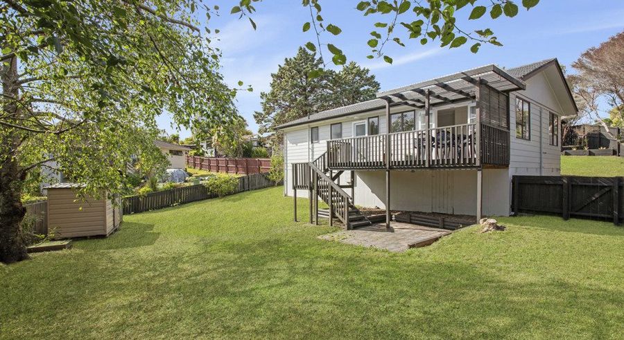  at 15 Panzic Place, Glen Eden, Waitakere City, Auckland
