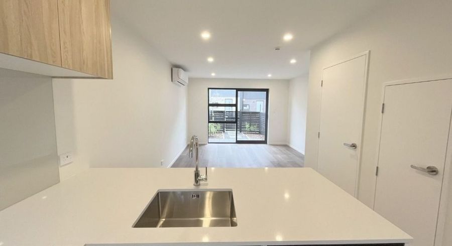  at 6/327 Glengarry Road, Glen Eden, Waitakere City, Auckland