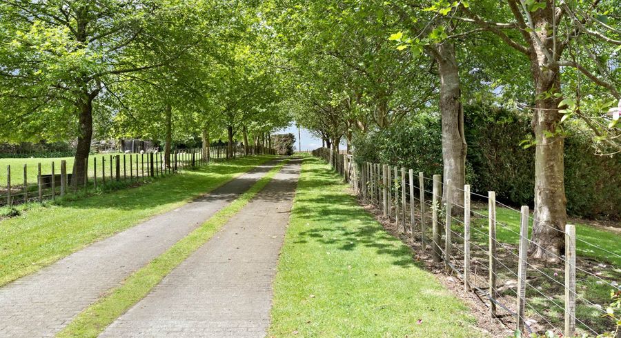  at 393A Burtt Road, Runciman, Drury