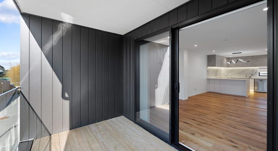  at 5 Glendhu Road, Bayview, North Shore City, Auckland