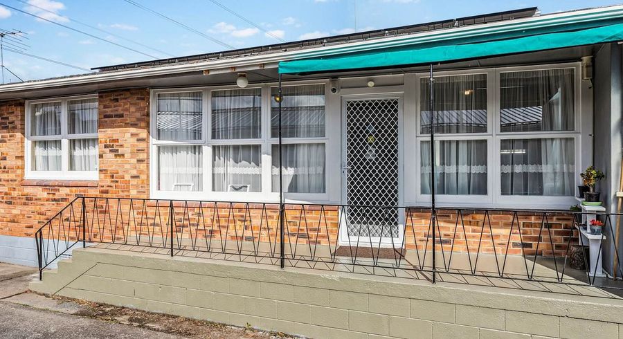  at 2/84 Portage Road, New Lynn, Waitakere City, Auckland