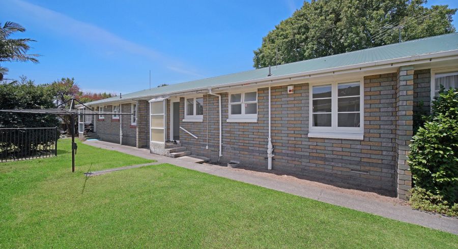  at 2/35 Alexander Avenue, Papatoetoe, Auckland