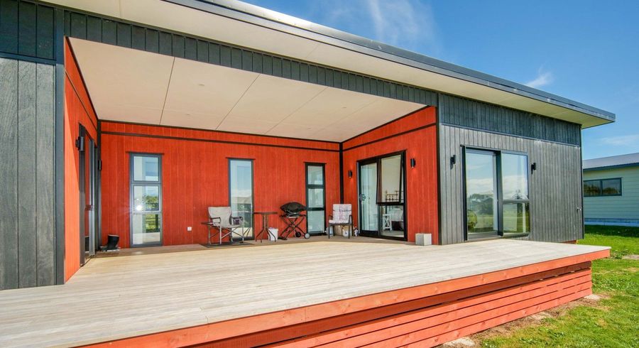  at 5 Elley Drive, Carters Beach, Westport