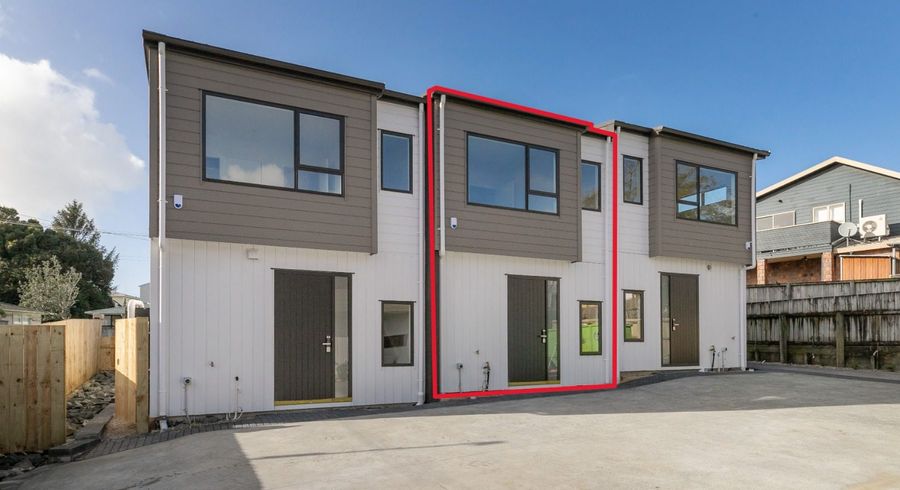  at 2/22 Fitzgerald Road, Mount Wellington, Auckland City, Auckland