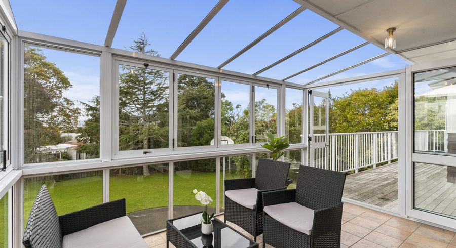  at 2 Dawn Place, Te Atatu South, Auckland