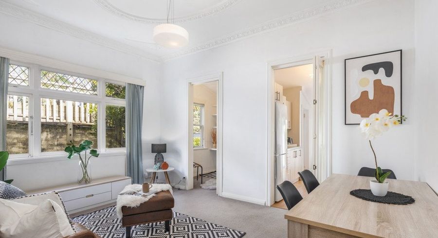  at 34 Mckinley Crescent, Brooklyn, Wellington
