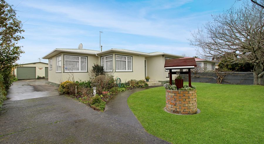  at 17 Ellesmere Crescent, Highbury, Palmerston North