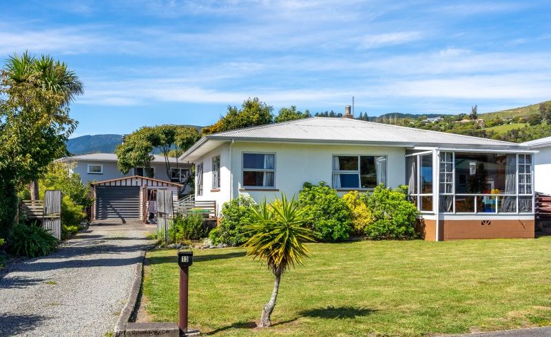  at 13 Churchill Avenue, Richmond