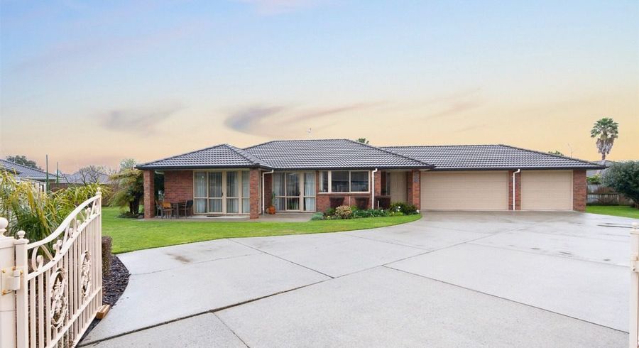  at 8 Savannah Place, Rototuna North, Hamilton