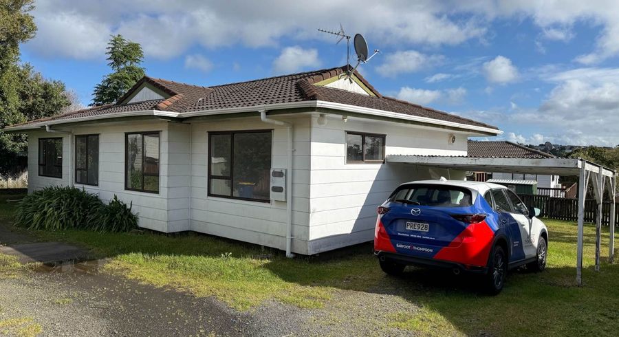  at 182 Luckens Road, West Harbour, Waitakere City, Auckland