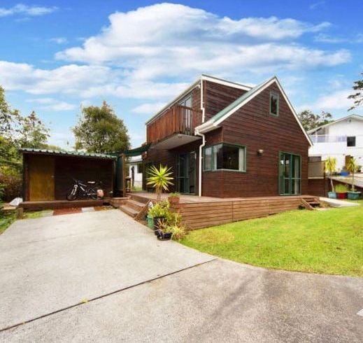  at 662B Beach Road, Browns Bay, North Shore City, Auckland