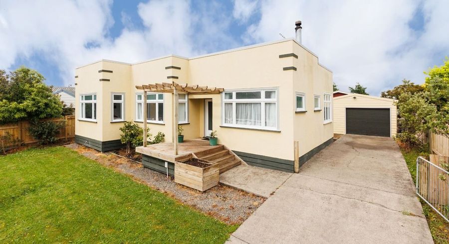  at 77 Hillcrest Dr, Kelvin Grove, Palmerston North, Manawatu / Whanganui