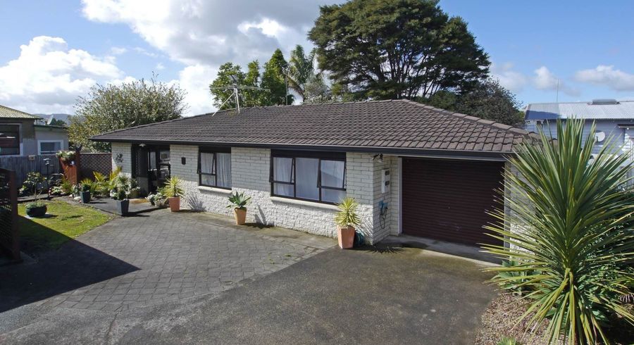  at 2/1A Albert Street, Papakura, Papakura, Auckland
