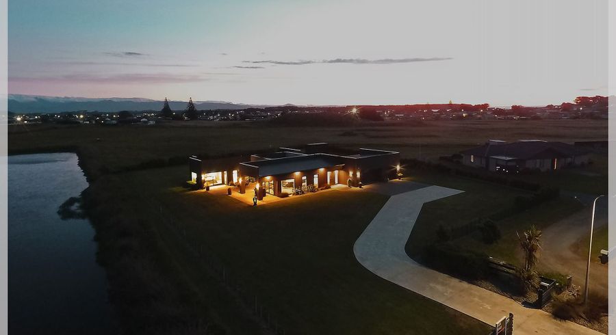  at 16 Carex Grove, Foxton Beach, Horowhenua, Manawatu / Whanganui