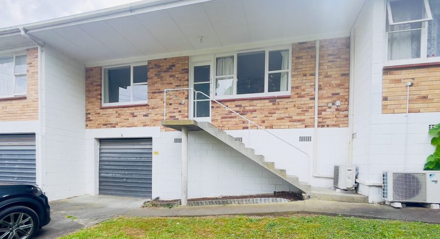  at 2/42 Hamlin Rd, Mount Wellington, Auckland City, Auckland