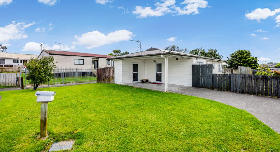  at 1/20 Solveig Place, Randwick Park, Manukau City, Auckland