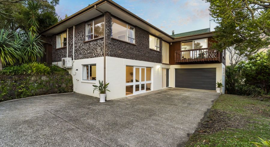  at 50 Hadfield Street, Beach Haven, Auckland