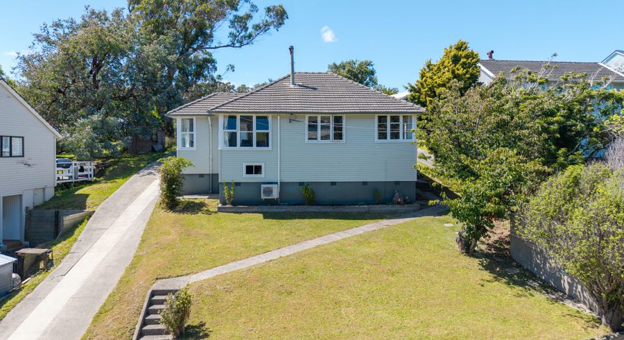  at 15 Martin Street, Ranui Heights, Porirua, Wellington