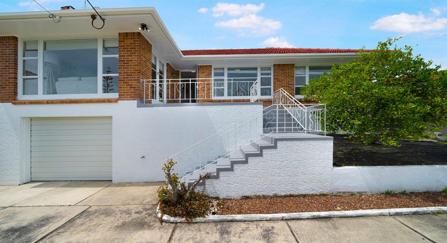  at 38 Kohekohe Street, New Lynn, Waitakere City, Auckland