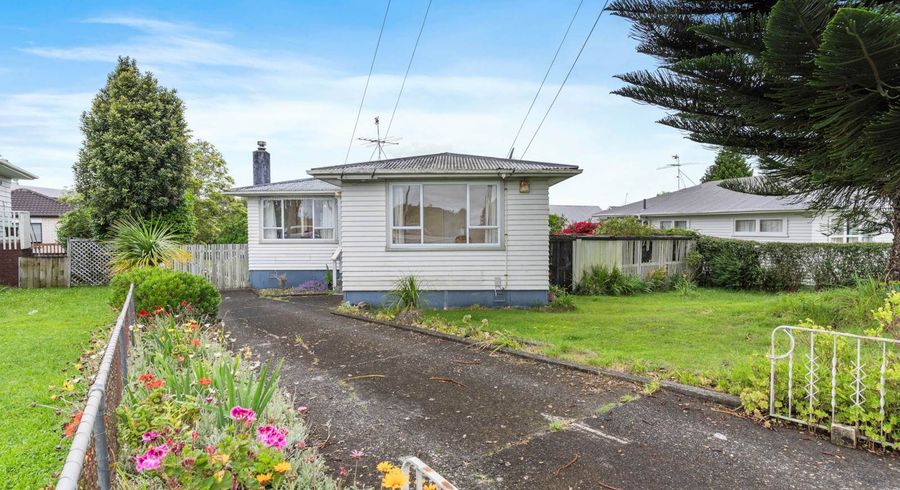  at 19 Tawa Crescent, Manurewa, Manukau City, Auckland