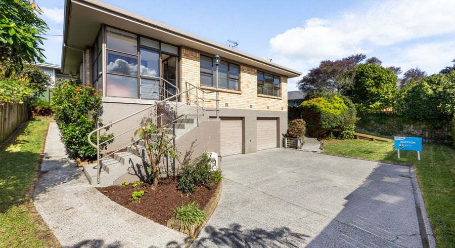  at 5A Holden Avenue, Forest Lake, Hamilton
