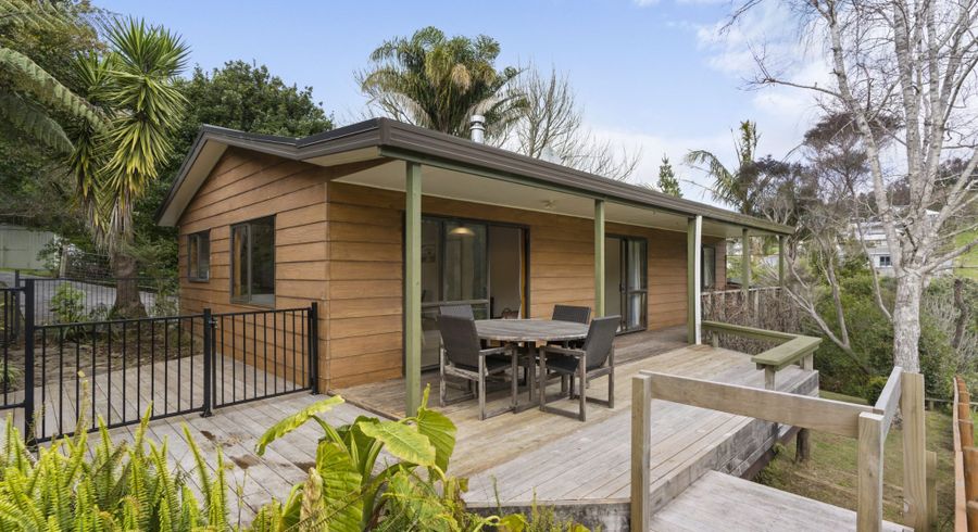  at 158 Bambury Place, Onemana