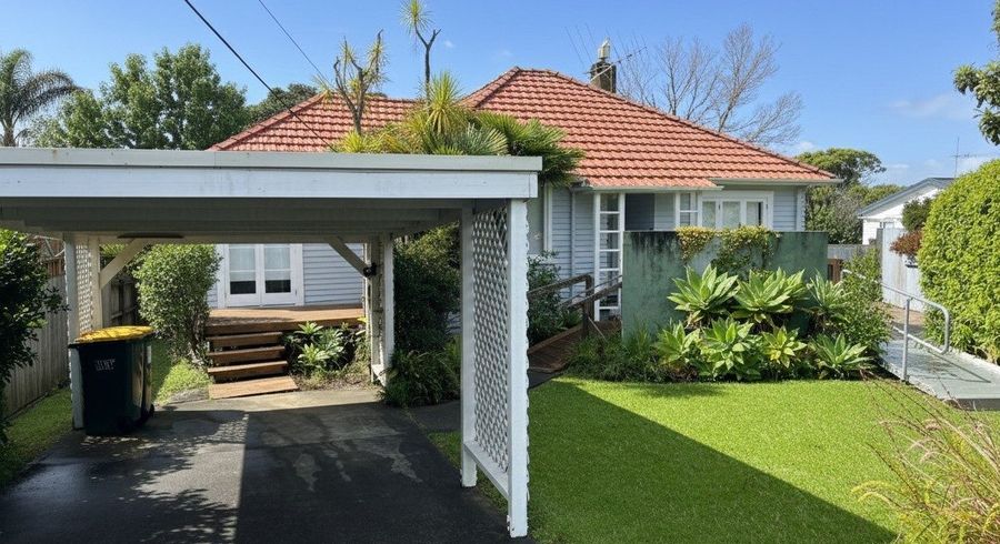  at 29 Fraser Road, Narrow Neck, North Shore City, Auckland