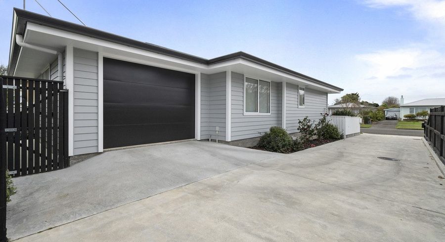  at 33 Liverpool Street, Takaro, Palmerston North