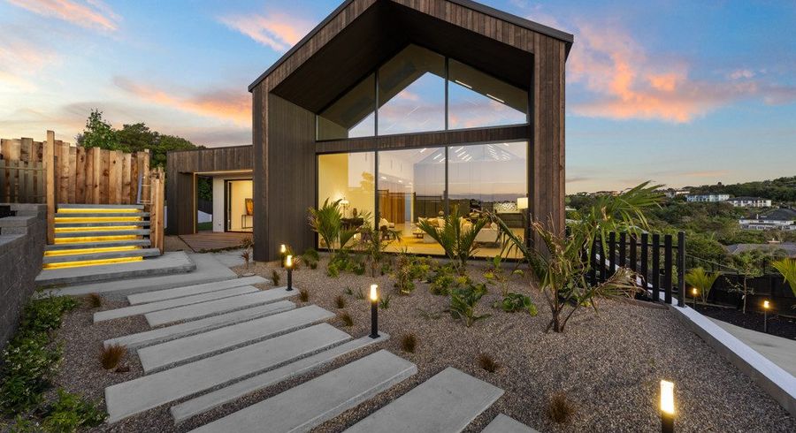  at 2 Toscana Drive, Flat Bush, Manukau City, Auckland